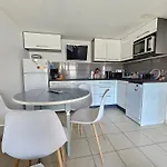 度假居 Maisonnette Confortable Avec Piscine Privee Et Parking - Fr-1-476-166 滨海拉福特