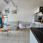 度假居 Maisonnette Confortable Avec Piscine Privee Et Parking - Fr-1-476-166 滨海拉福特