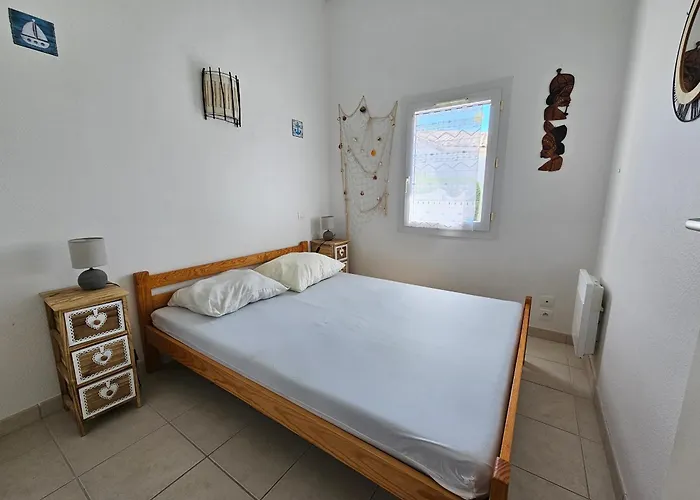 Maisonnette Confortable Avec Piscine Privee Et Parking - Fr-1-476-166 بيت للعطل